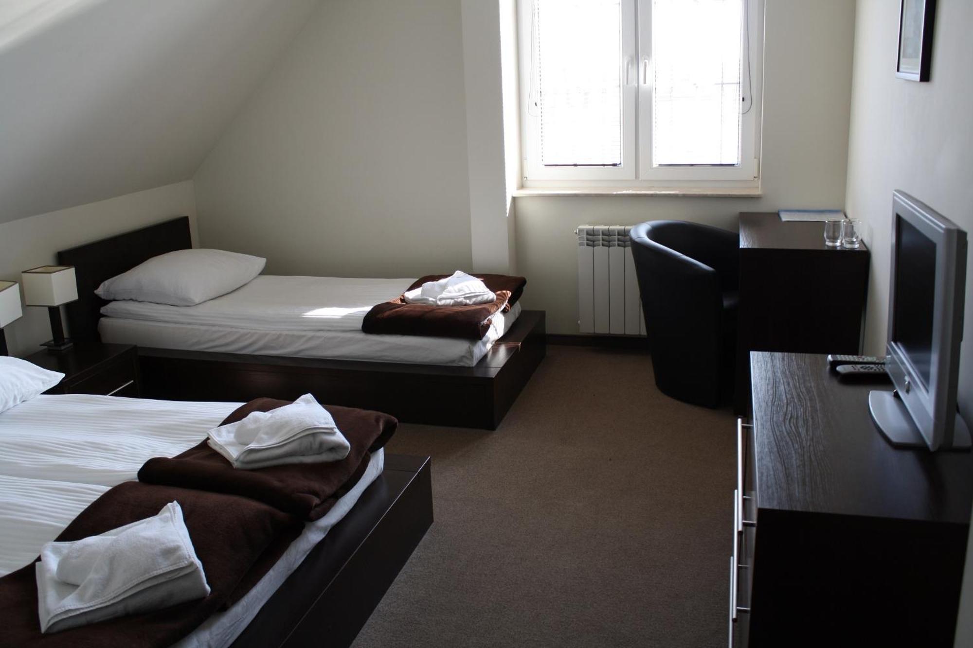 Marina Gorklo - Zurawi Kat Hotel Szoba fotó